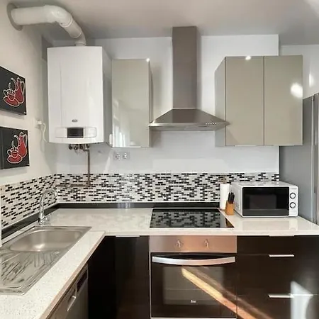 Piso Recien Reformado En Gascona * Овьедо