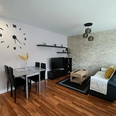 Piso Recien Reformado En Gascona Апартаменты