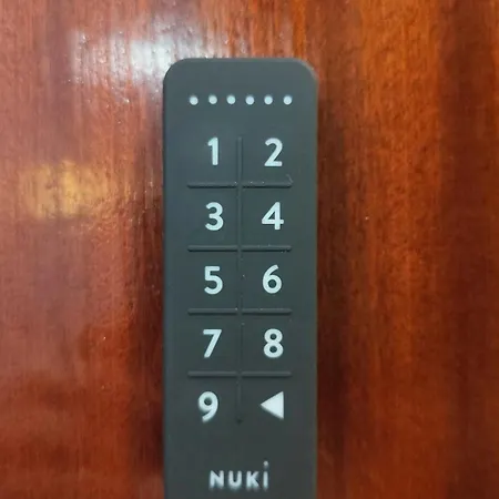 Piso Recien Reformado En Gascona 아파트